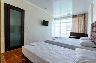 Гостиница Дубок Лермонтово Четырехместный номер-2