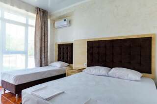 Гостиница Дубок Лермонтово Трехместный номер-3