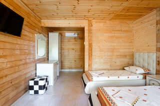 Гостиница Дубок Лермонтово Четырёхместный номер в деревянном коттедже-6